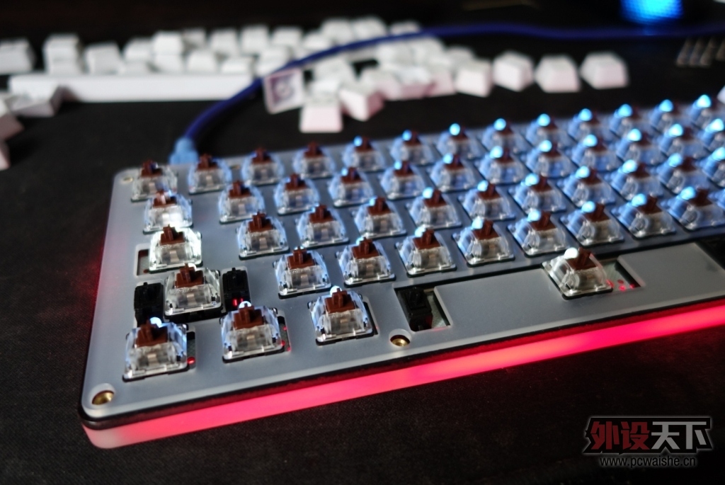 �ѳ����Ϻ���һ��ԭװB.Face ���� 9�� 1000 ����