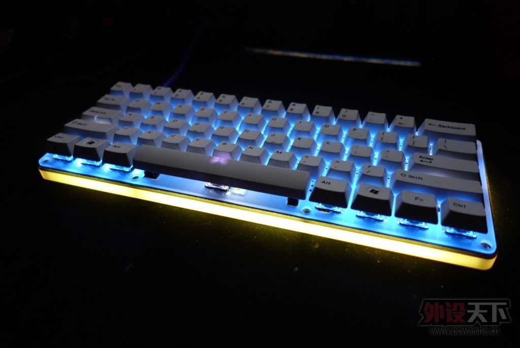 �ѳ����Ϻ���һ��ԭװB.Face ���� 9�� 1000 ����