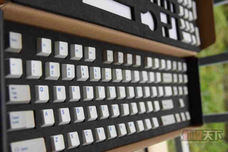 �ѳ�����ɾ��