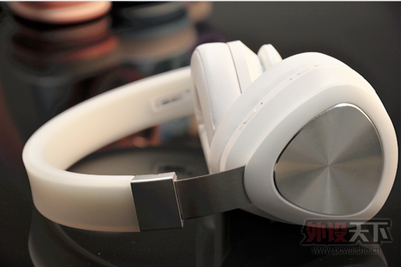 �Ȼ�ˮ�� �װ�S700 Hi-Fi NFC������ϲ����