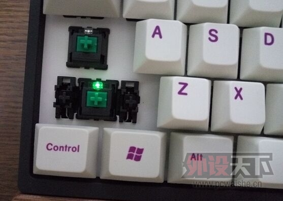 ���伫�⻻��ĵƺ�R3�߶��е�΢��