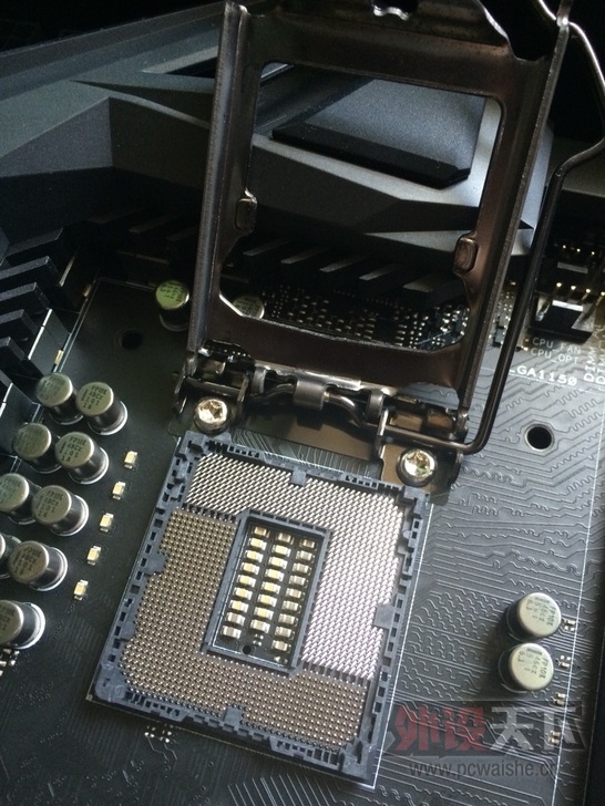 ���ӱ���850PRO 256G M7F H100i 540D���� ������һ�� RM650��Դ �ɵ���