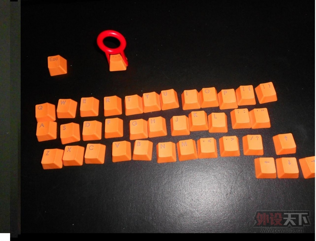 �����߶�ɫ����͸���ñ����