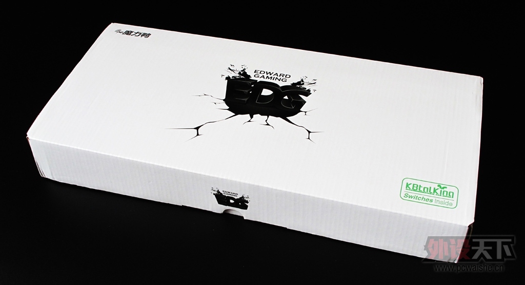 ������ң�DUCKY 2087 S2 EDGս�Ӱ�ɫ�������������濪�������