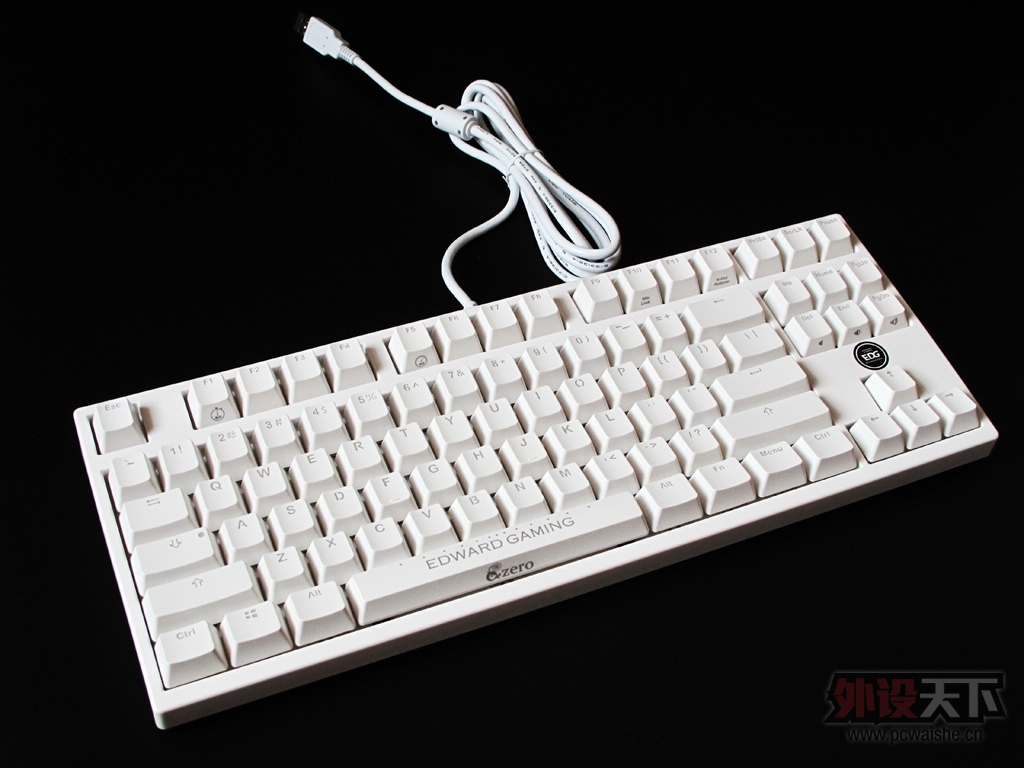 ������ң�DUCKY 2087 S2 EDGս�Ӱ�ɫ�������������濪�������