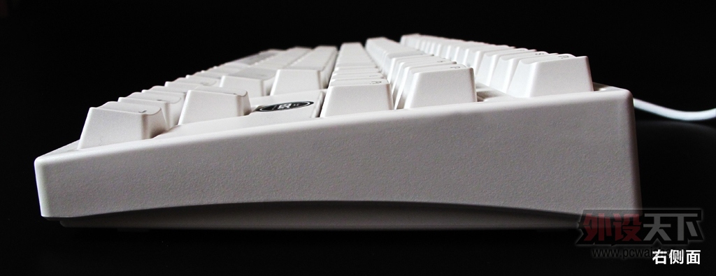 ������ң�DUCKY 2087 S2 EDGս�Ӱ�ɫ�������������濪�������