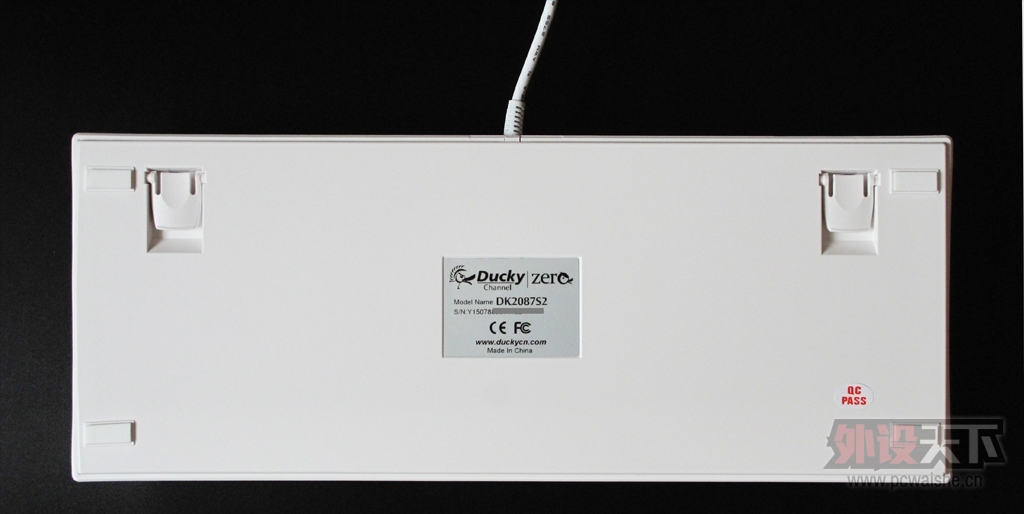 ������ң�DUCKY 2087 S2 EDGս�Ӱ�ɫ�������������濪�������