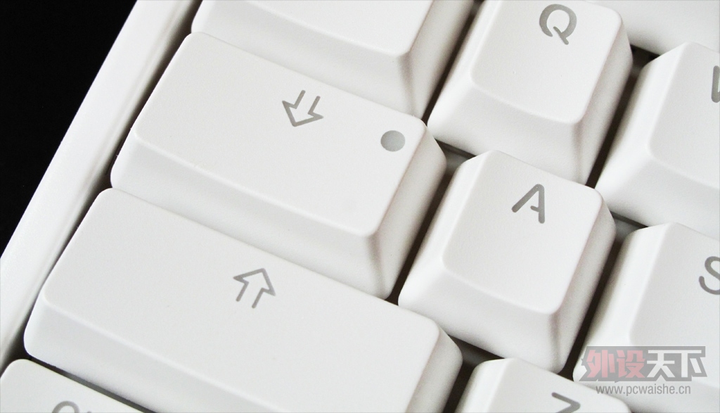 ������ң�DUCKY 2087 S2 EDGս�Ӱ�ɫ�������������濪�������