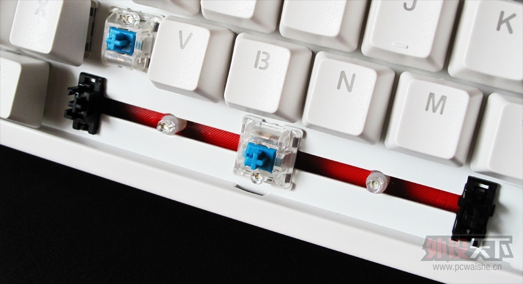 ������ң�DUCKY 2087 S2 EDGս�Ӱ�ɫ�������������濪�������