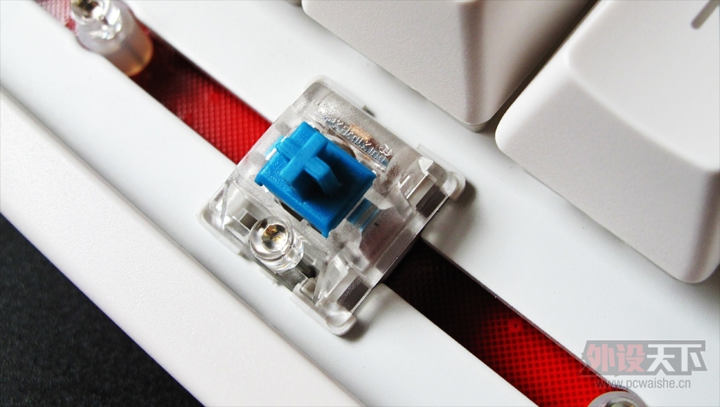 ������ң�DUCKY 2087 S2 EDGս�Ӱ�ɫ�������������濪�������