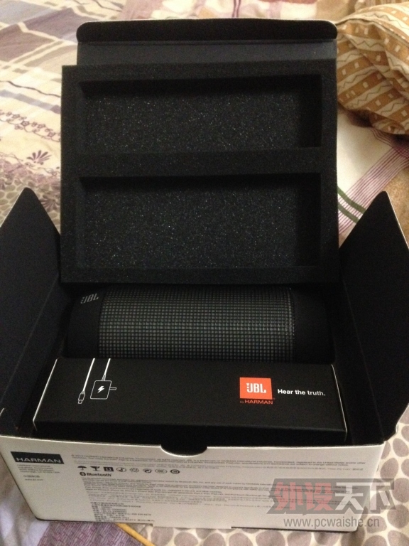 ��������������JBL PULSE���������������죬�Ե���ʮ