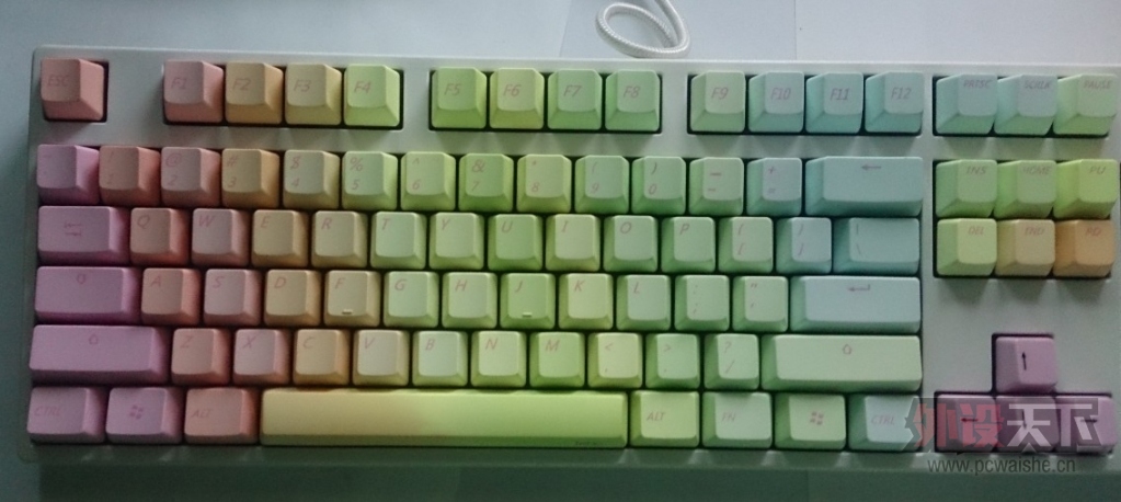 ��������PBT�ʺ��ñ ikbc F104 ��ɫ���� ��ɫ��͸��ñ 104��