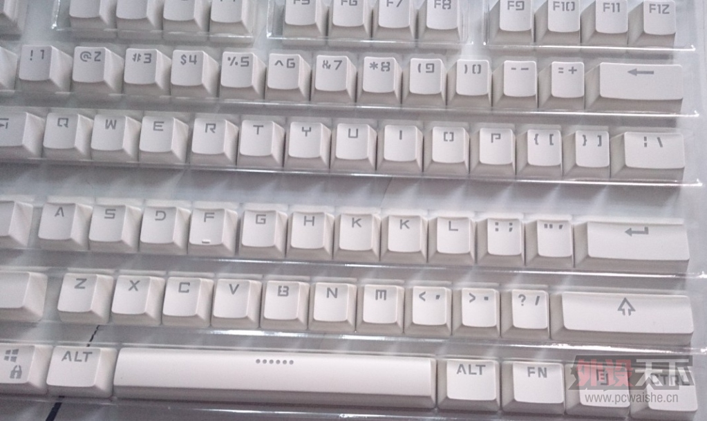 ��������PBT�ʺ��ñ ikbc F104 ��ɫ���� ��ɫ��͸��ñ 104��