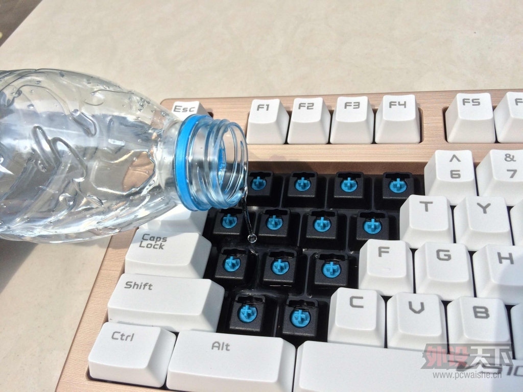 ���Ѽ�ӣ���е����Ҳ��ˮ�������װ�V510�����Ȥζ����