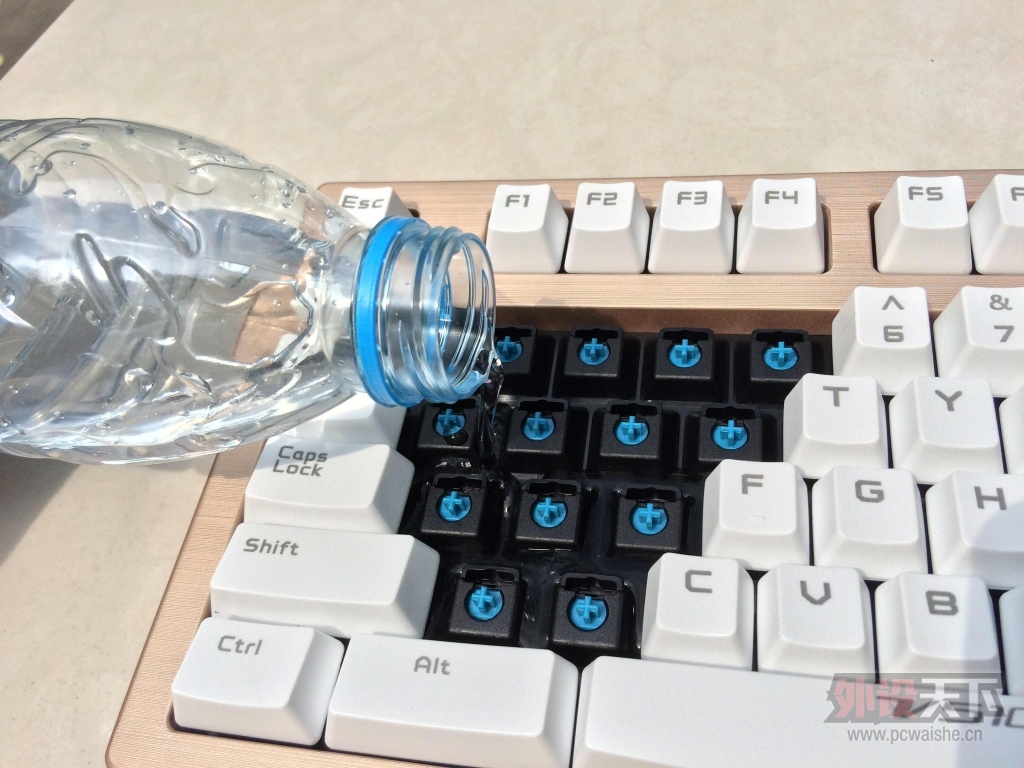 ���Ѽ�ӣ���е����Ҳ��ˮ�������װ�V510�����Ȥζ����