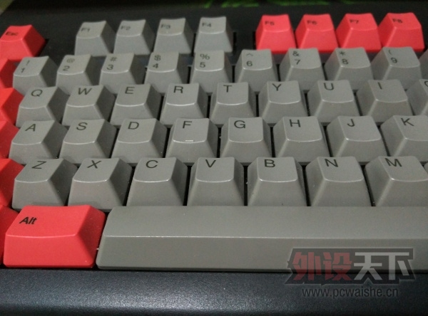 [�㶫����]Realforce 2015 ȫ��30G ������ ���� 1600˳�ᵽ��