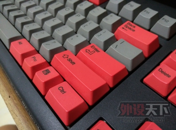 [�㶫����]Realforce 2015 ȫ��30G ������ ���� 1600˳�ᵽ��