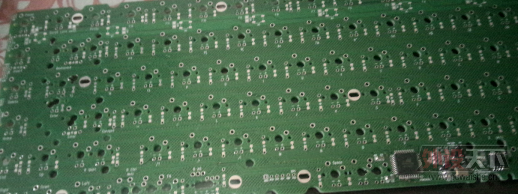 ��ʯ��ׯ���޼�ue900sBmin84�׼�̫����ɫ�׵׺���9�� ����