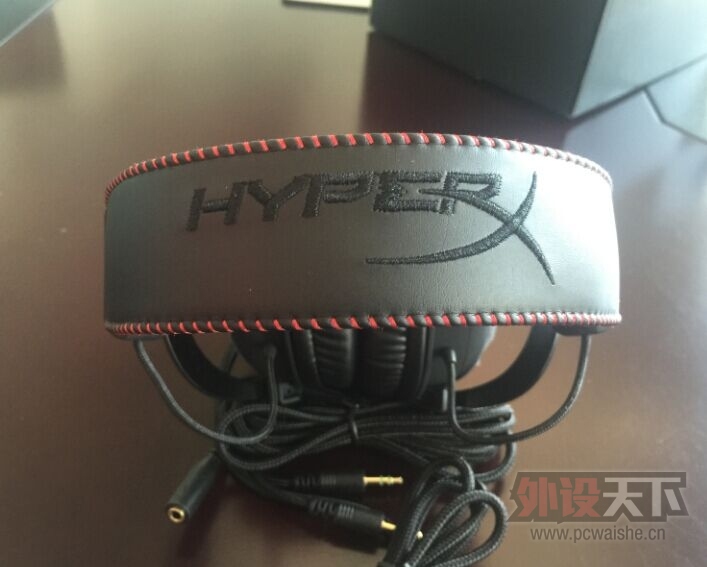 �������V1�����ż��羺��������HyperX Cloud Core