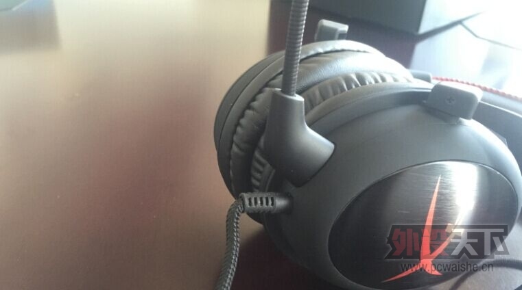 �������V1�����ż��羺��������HyperX Cloud Core