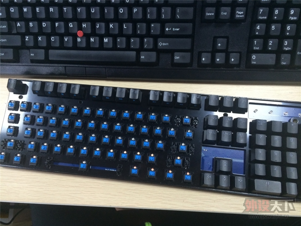 �������漣��JAGORͻϮ�߸���ǣ��ϣ�