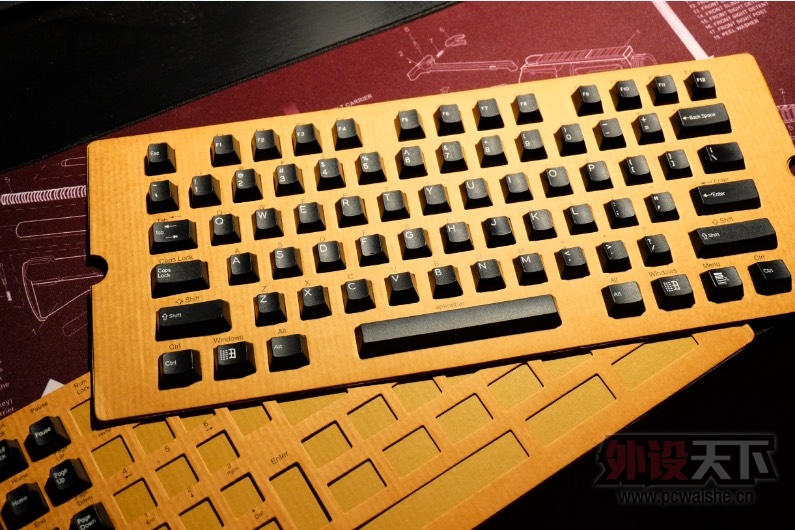 ����������SP�ڶ�ɫ��ñ