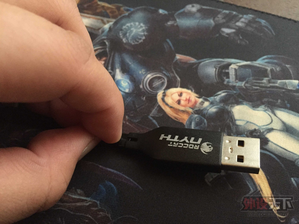 ���ʣ������ֵ� ROCCAT NYTH���䡣