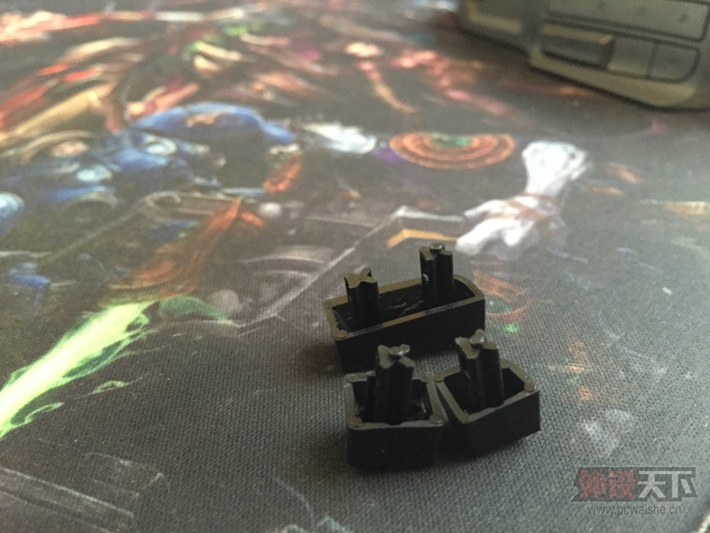 ���ʣ������ֵ� ROCCAT NYTH���䡣