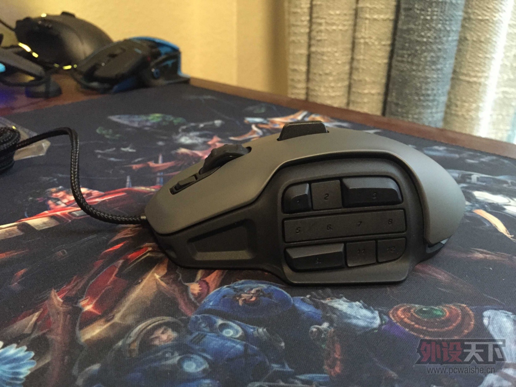 ���ʣ������ֵ� ROCCAT NYTH���䡣