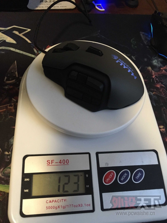 ���ʣ������ֵ� ROCCAT NYTH���䡣