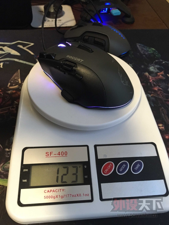 ���ʣ������ֵ� ROCCAT NYTH���䡣
