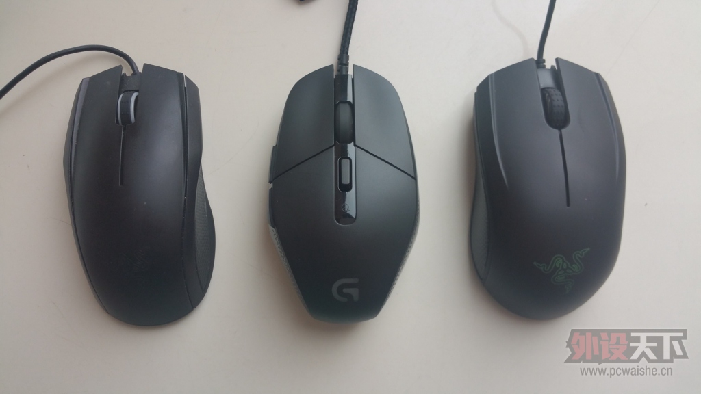 ����ˬ��ģ��������G303����17.5�ĳ�С�֣������ʺ�FPS��