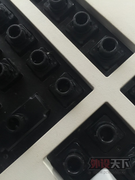 �ؿ����������