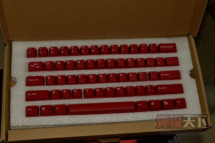 ����������ɫ��ñ���ӻ�