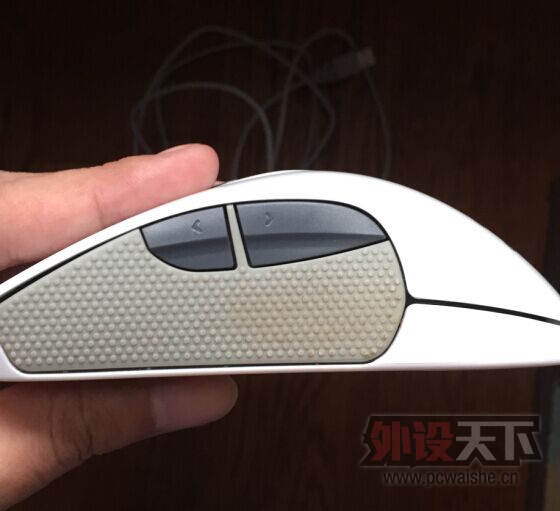 ���ӱ�����ɫ rival ��꣬��������