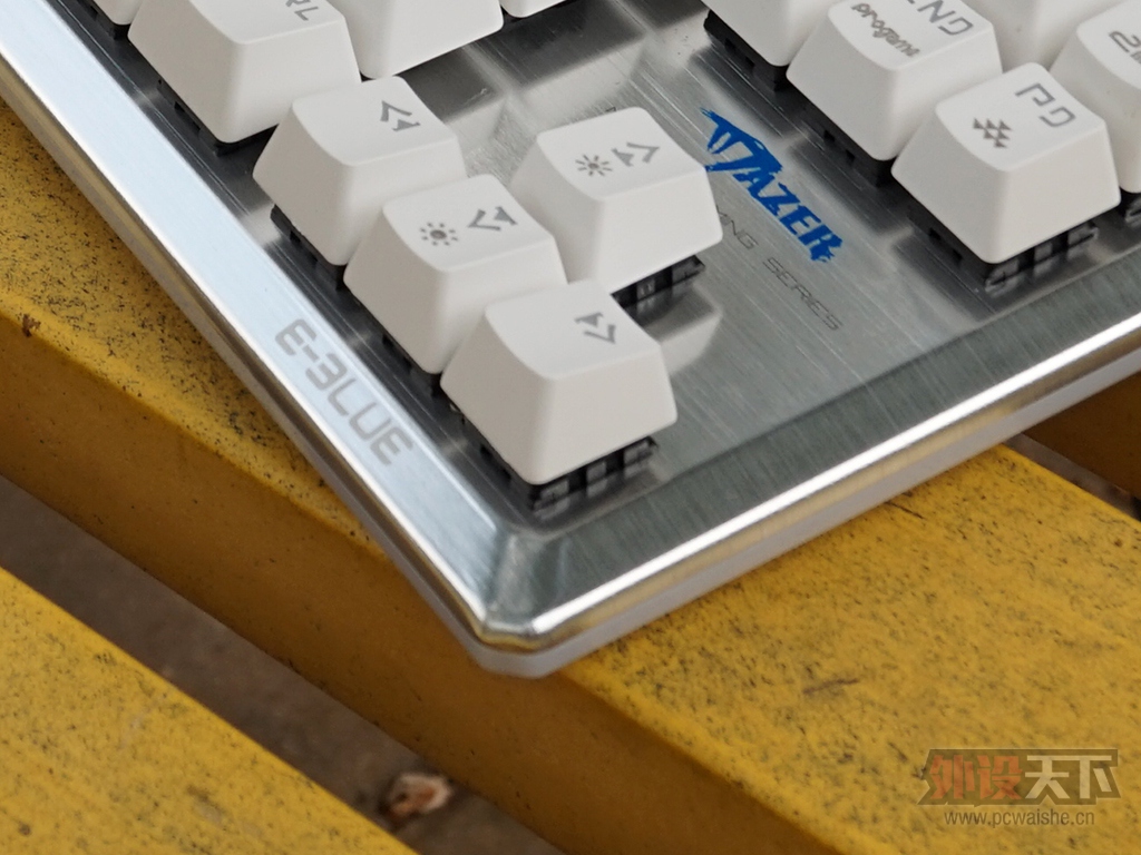 �����ı��⣬�˲�K727��е����