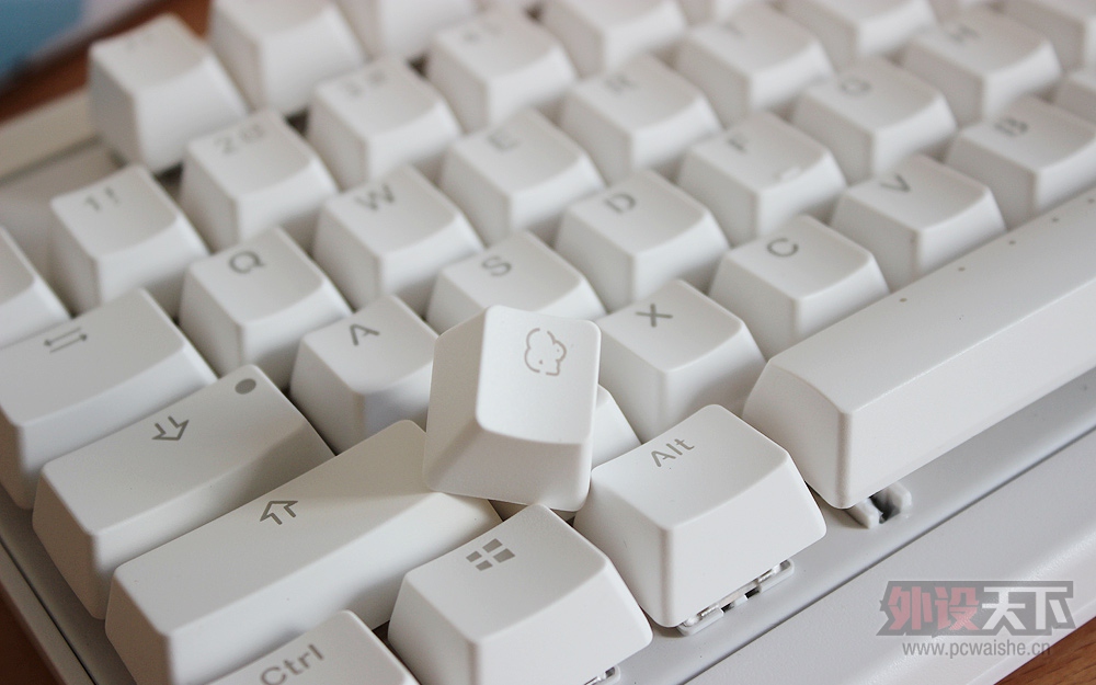 ������ ���������� С��Ducky 2087s2/KBTalking Next NT108