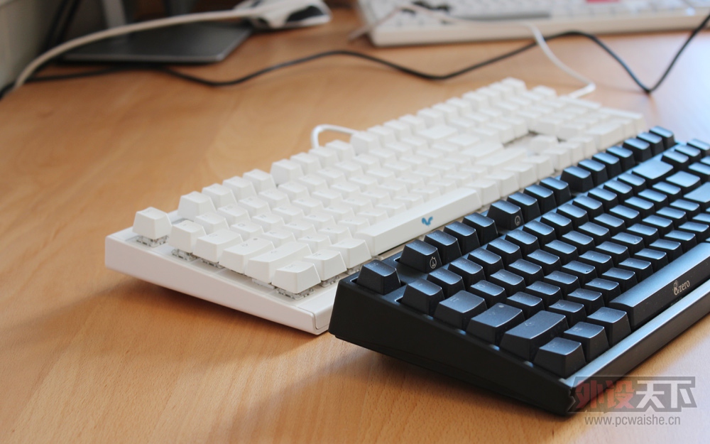 ������ ���������� С��Ducky 2087s2/KBTalking Next NT108