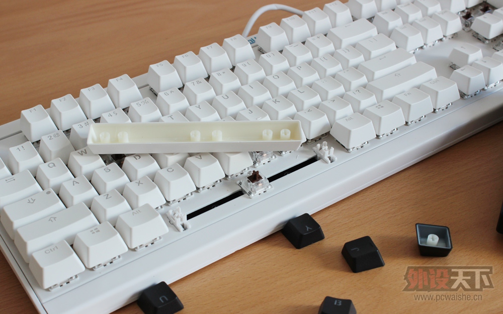������ ���������� С��Ducky 2087s2/KBTalking Next NT108
