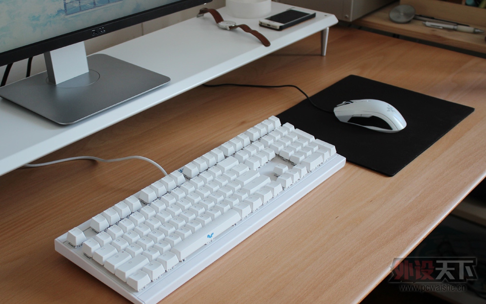 ������ ���������� С��Ducky 2087s2/KBTalking Next NT108
