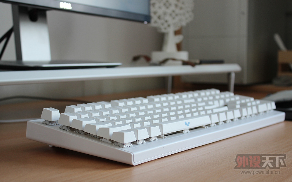 ������ ���������� С��Ducky 2087s2/KBTalking Next NT108