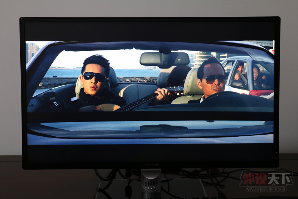 ����������棬���� VX2415 ��������ʾ���������