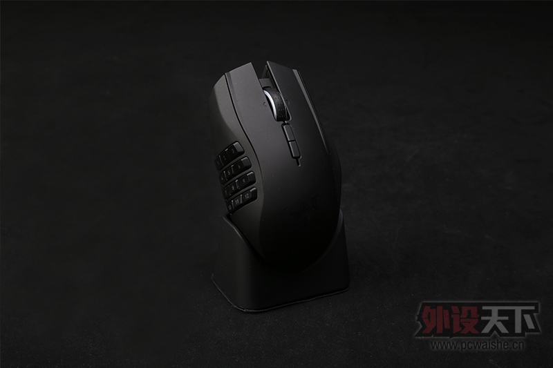 ǿROCCAT NYTHϷVS٤޼òʰϷ
