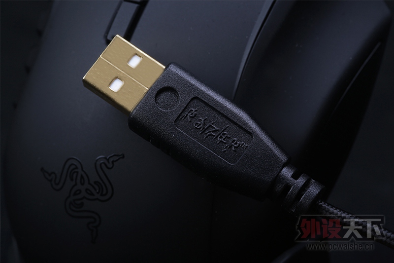 ǿROCCAT NYTHϷVS٤޼òʰϷ