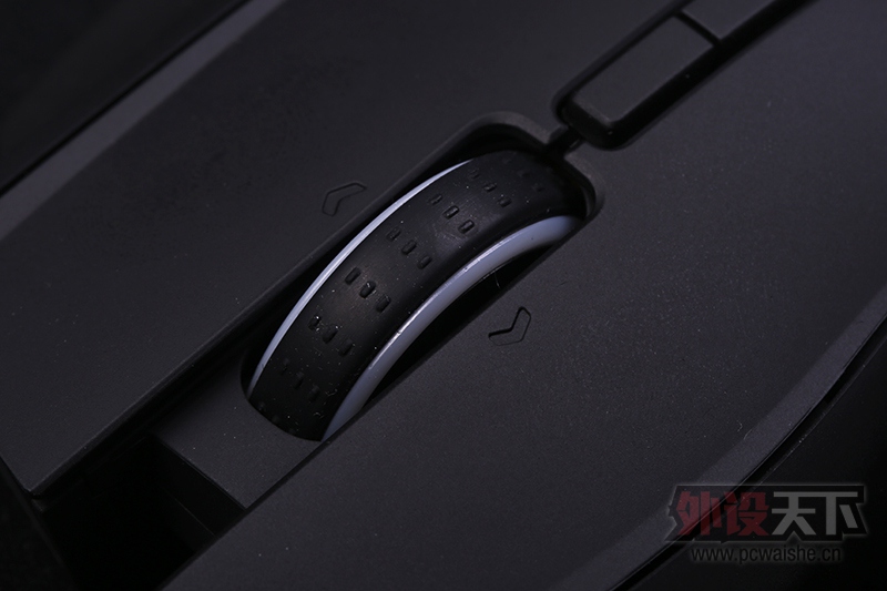 ǿROCCAT NYTHϷVS٤޼òʰϷ