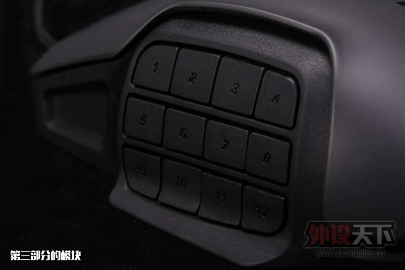 ǿROCCAT NYTHϷVS٤޼òʰϷ