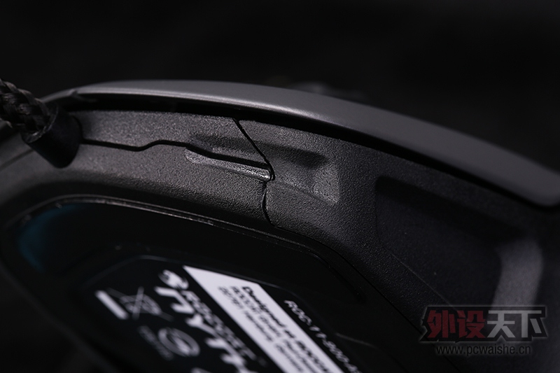 ǿROCCAT NYTHϷVS٤޼òʰϷ