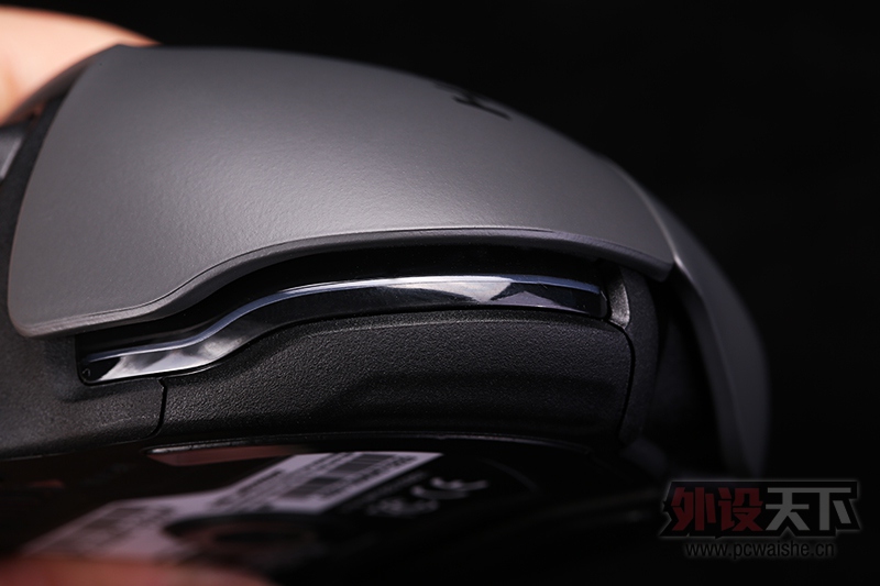 ǿROCCAT NYTHϷVS٤޼òʰϷ
