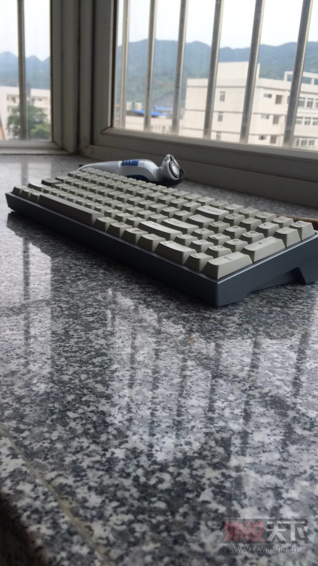 ���ɶ�������duck94 3494��ñ