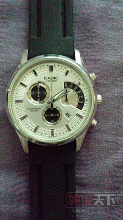 �����ڡ�������꣬�����ֱ���һ�����ܱ�������x300������ŷ���¹�gx1�����ͬ���潻